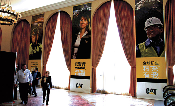Large Cat banners in Caesar's palace 